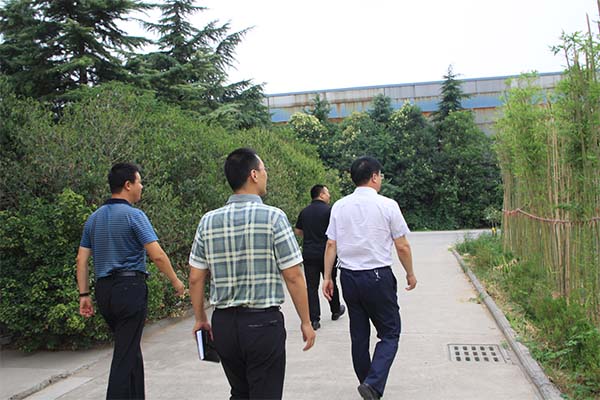 新乡经开区领导刘书记一行再顾南宫NG28相信品牌力量